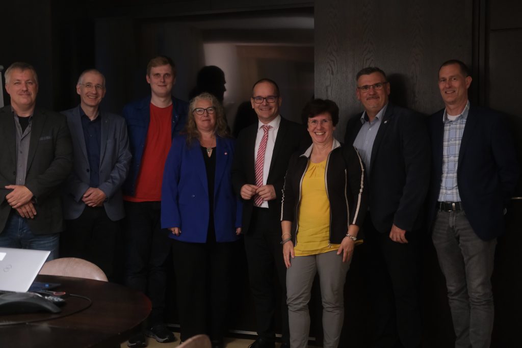 Bernd Guse, Henning Schildt, Jonas von Holt, Ute Sierck, Grant Hendrik Tonne, Petra Adolph, Oliver Elsen, Christian Deppe